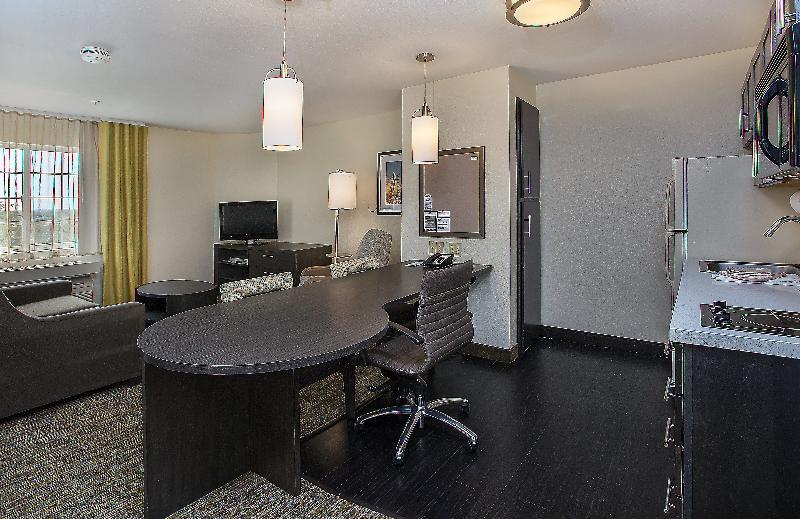 Candlewood Suites Louisville Airport By Ihg Kültér fotó